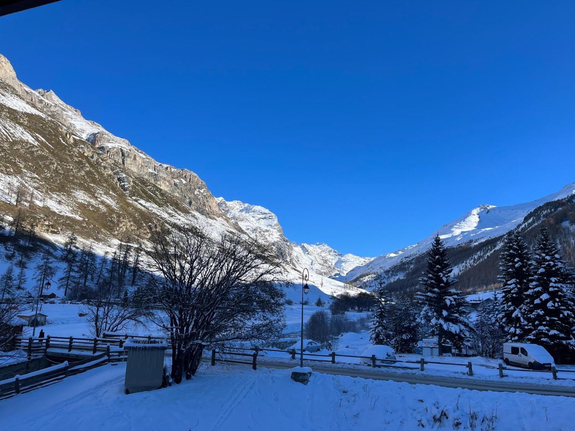 Les Barmettes Appart Renove Avec Vue, Parking Et Skis Aux Pieds Val-d'Isere Exterior photo